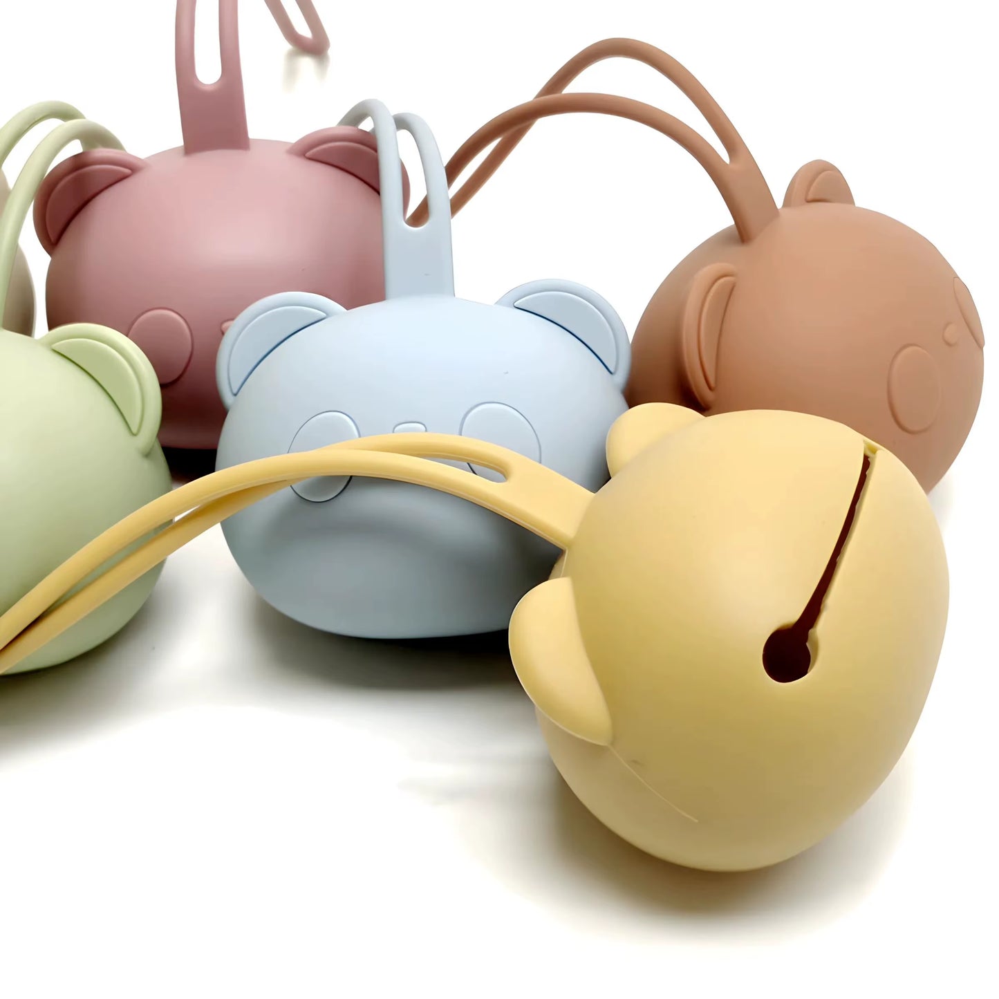 Stylish Bear Pacifier Bag - Eco-Friendly Silicone Dustproof Organizer for Baby Soothers and Chains